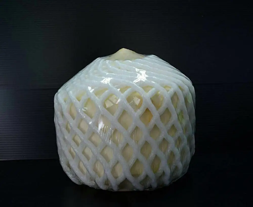 
FRESH GREEN COCONUT/ FRESH YOUNG COCONUT 