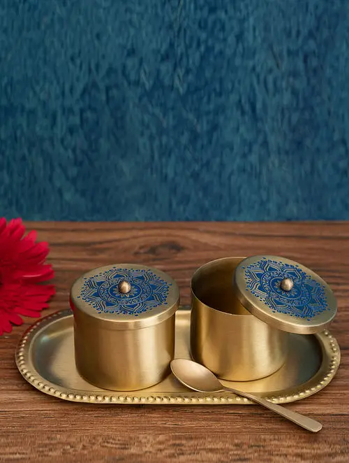 Brass Dinner Plate Dinnerware Brass Metal Traditional Dinner Server Set with Thali Plate Katori Bowls Cup