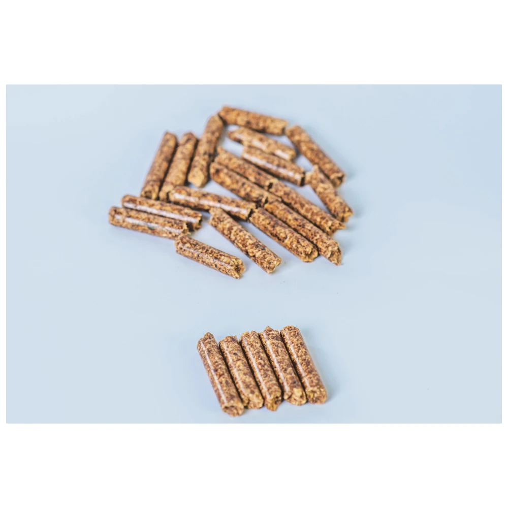 Best quality wooden pellets moisture 10% energy value 4.9KWh/kg pressed natural solid fuel, in bulk 1200kg big bag