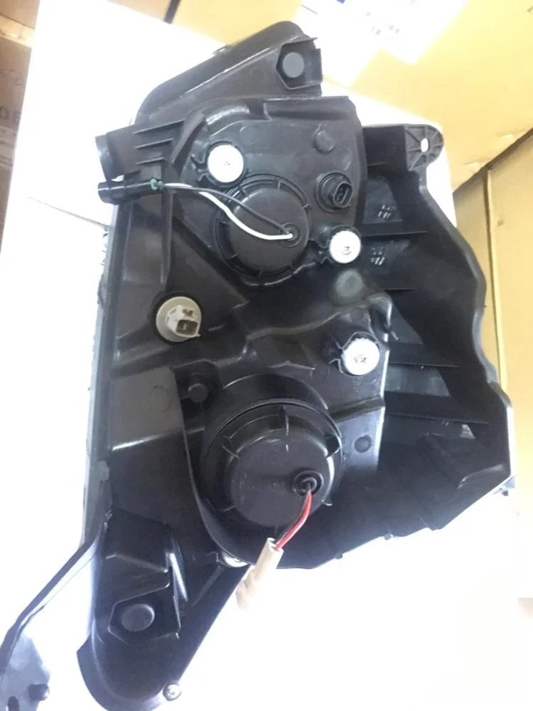 Projector Head Lamp for Isuzu D-Max 2012-2015