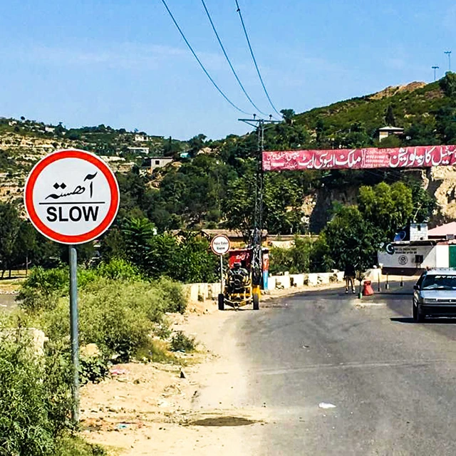 Reflective Circle Regulatory Warning Traffic Safety Signs Aluminum Metal Galvanized Sheet Road Safety Custom