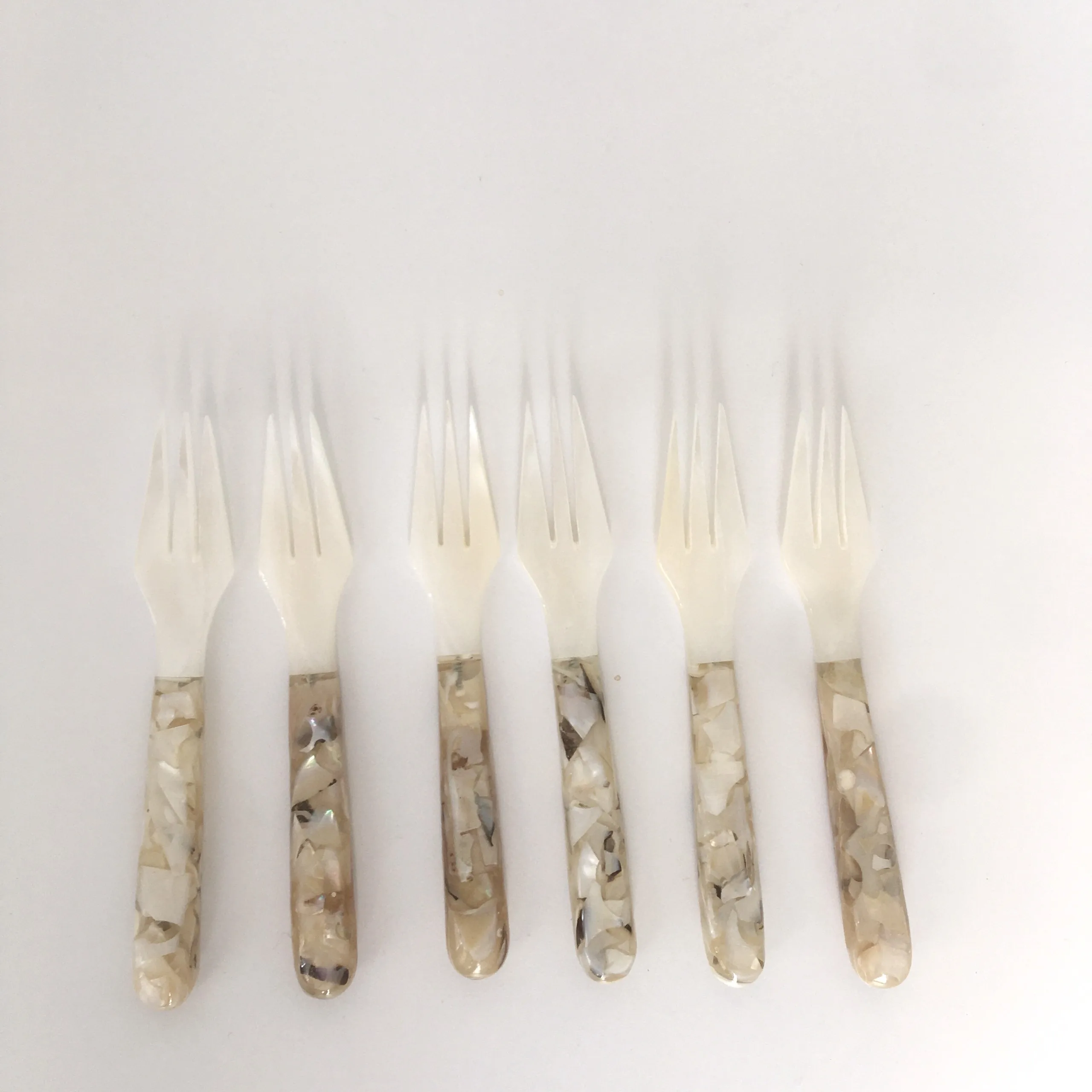 Wholesale Spoon Set 6 Pieces Handicraft Mother of Pearl Fork Sustainable Serving Set Restaurant Kitchen Forks Flatware Set