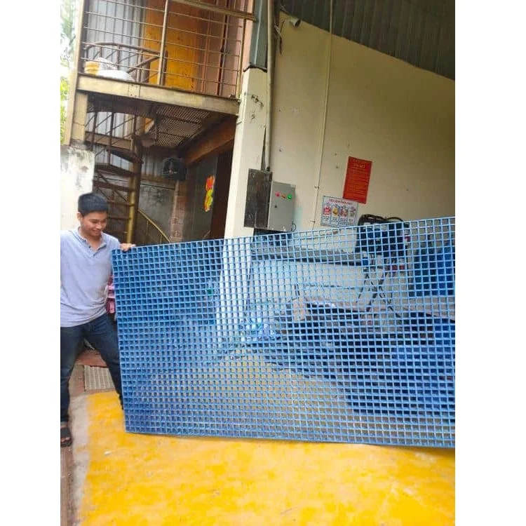 Acid Resistant Non-conductive Anti-slip Flame Retardant Composite Grating FRP Blue