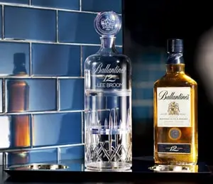 
Distilled 50 Different Malts Sweet Blended Whisky Aged 12 Years with 40% Alcohol Bottle from Scotland 