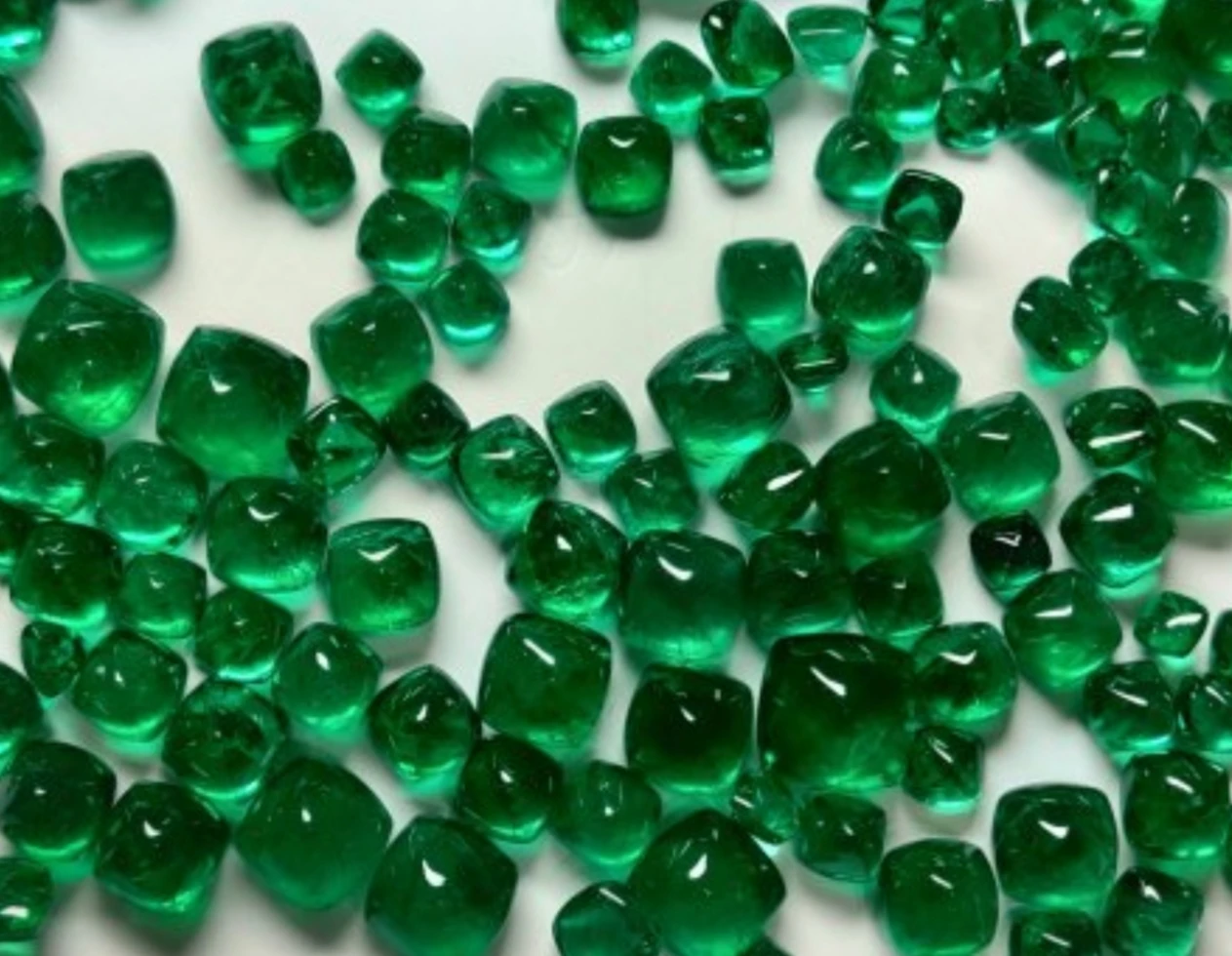 Emerald cut Loose Stone