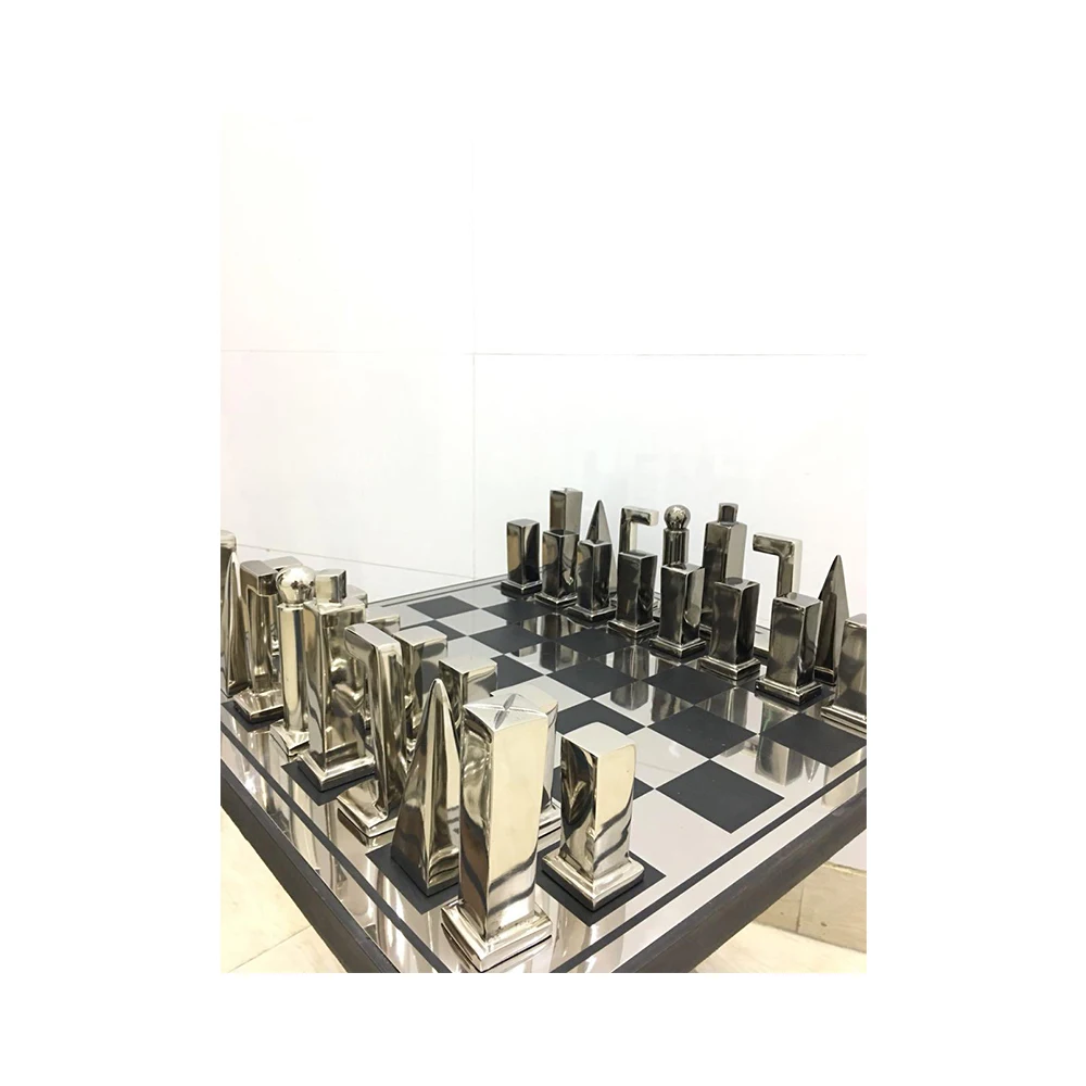 New Design Metal Players Chess Board Folding