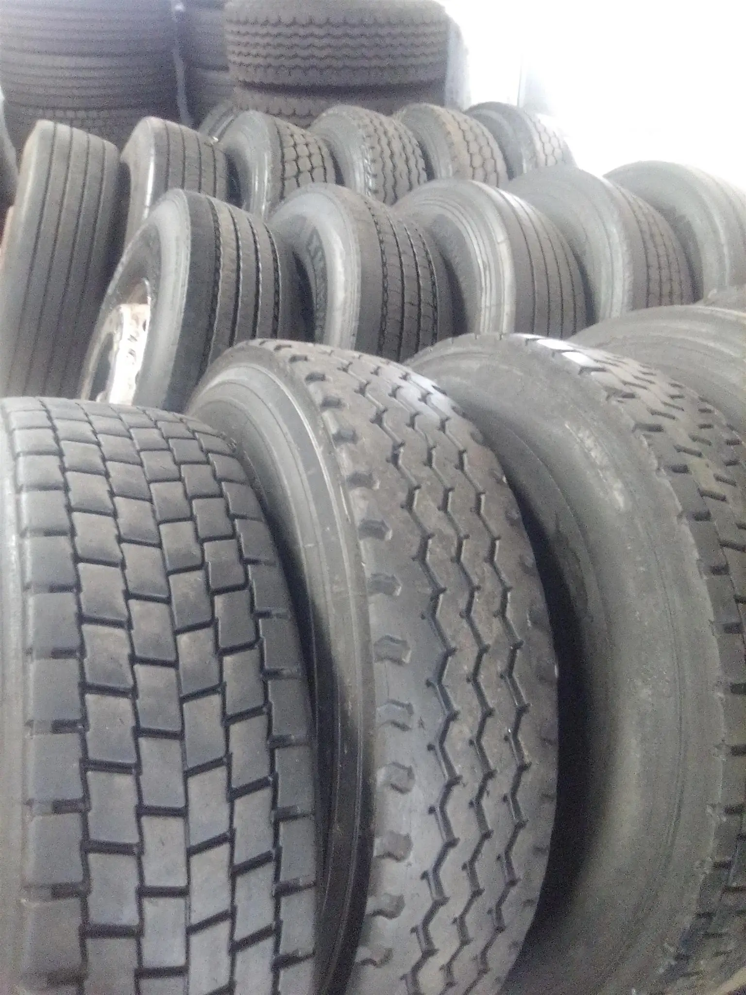 Wholesale Used Truck Tires For Sale / High Quality SecondHand Truck Tyres Suppliers  / Wholesale Used Car Tyres Suppliers
