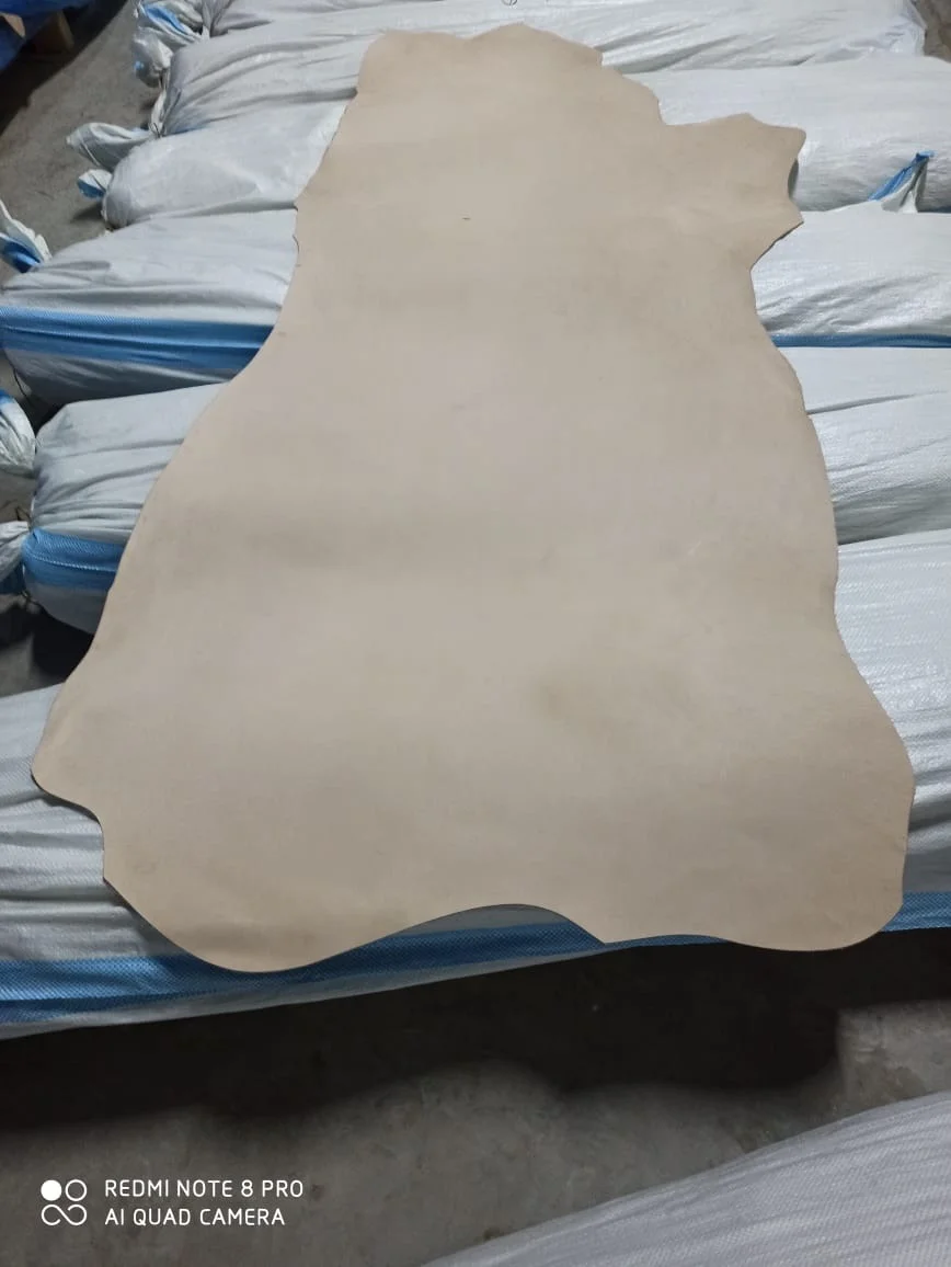 Genuine Leather Hotsale 2021 10-26 Sqft 0.8 - 3mm 100 Sqft Embossed Brushed Sueded Customized Color BD