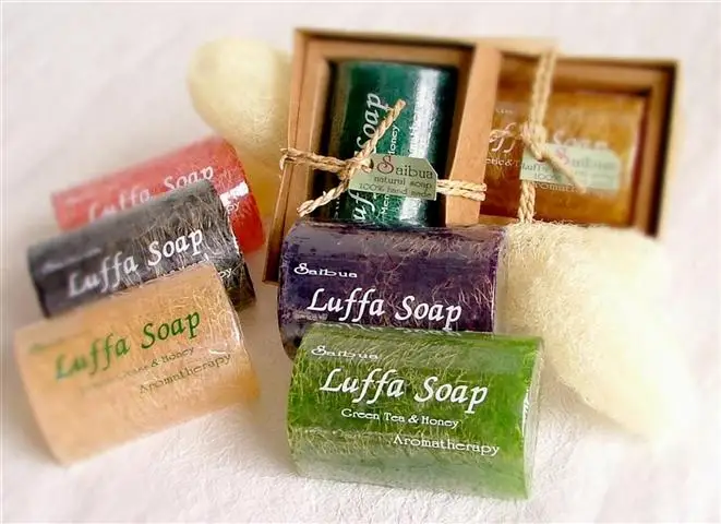 Handmade Soap Wholesale OEM Turmeric Tamarind and Honey Loofah Body Soap Bar, Turmeric Herbal Soap, Thailand Toilet Soap