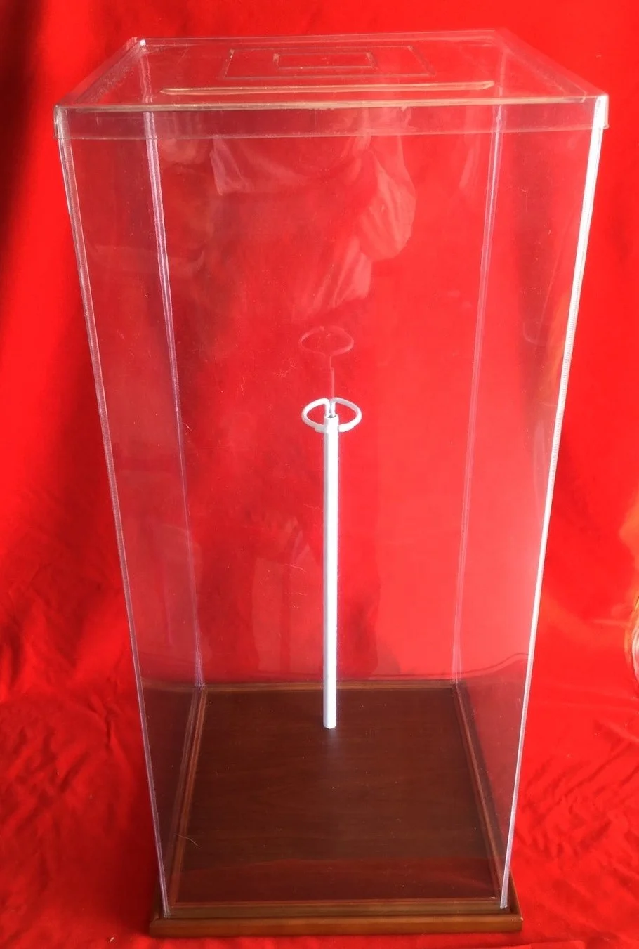 Высококачественная классическая деревянная подставка для кукол коллекций