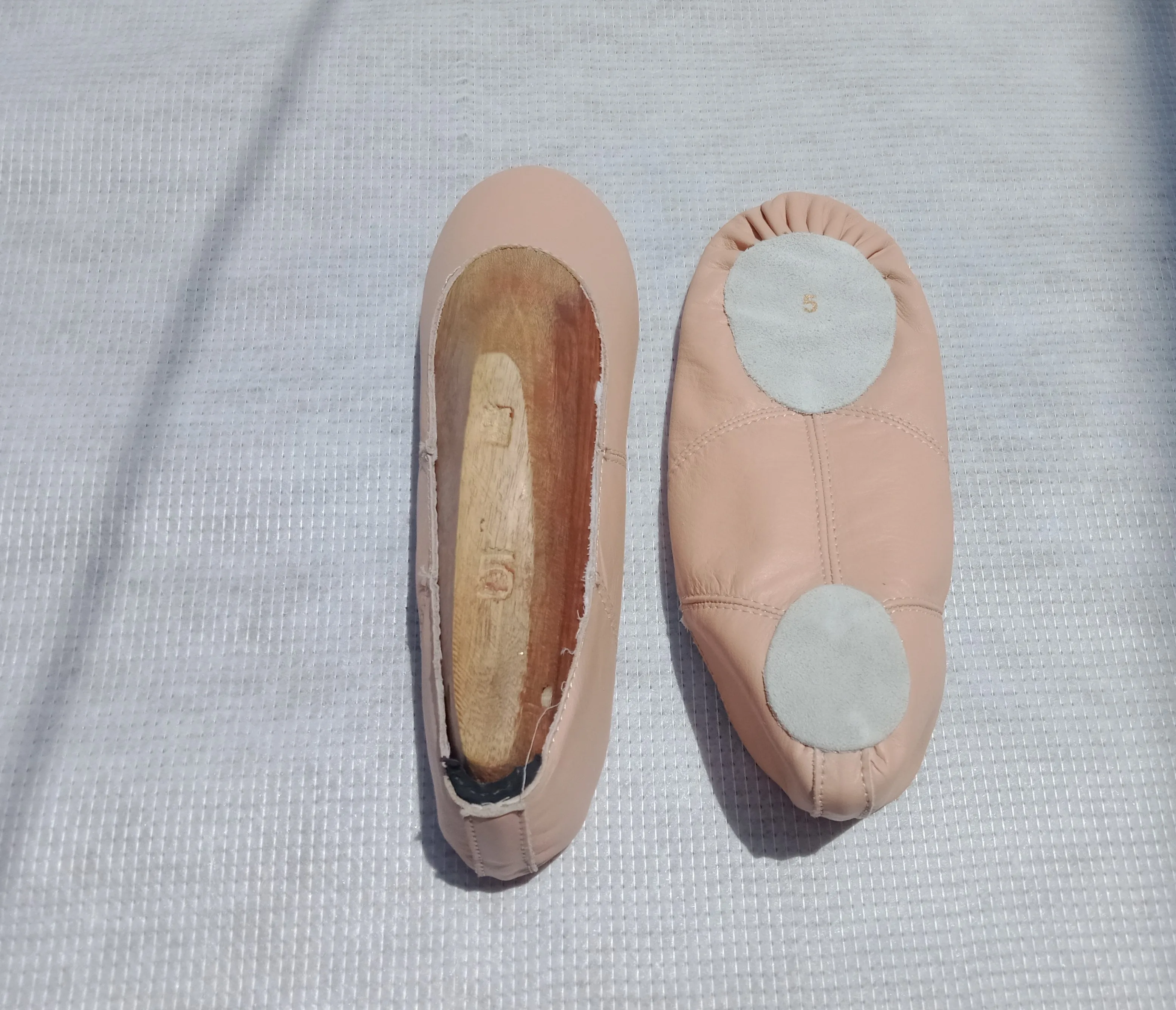 Pink Soft Genuine Leather Ballet Shoes Slippers Girls Boys Toddlers Dance Shoes Soft Suede Half Soles US UK AUS Sizes PK