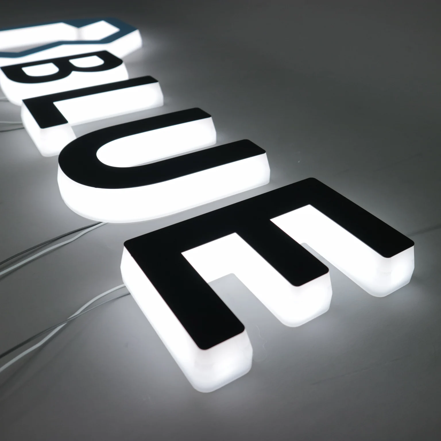 3D Letters Custom Logo Signs Acrylic Led Letter Light 3D Plastic Signs Alphabet Acrylic Letters