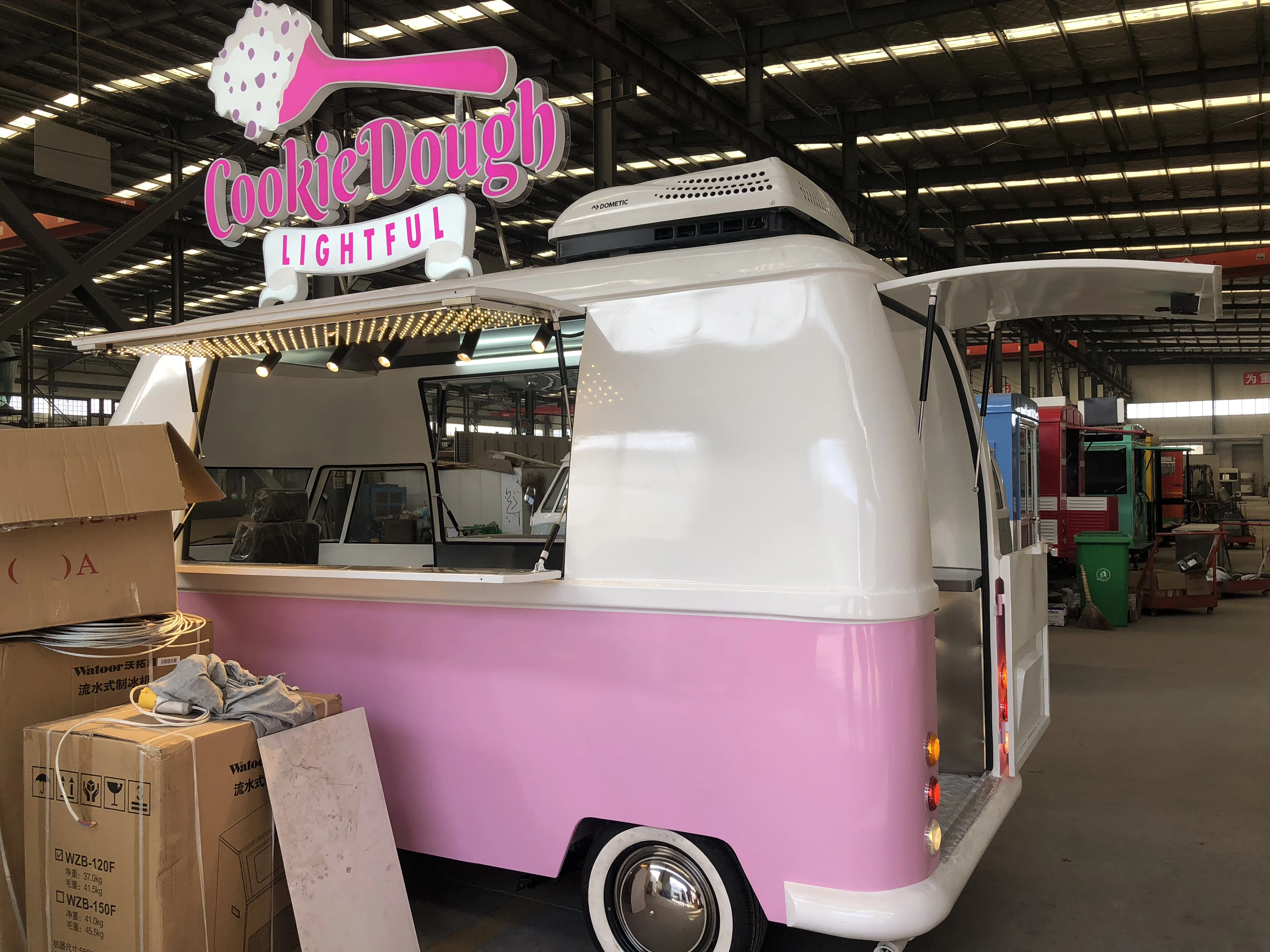 
WNP VW Ice green Vintage Food truck higher roof 