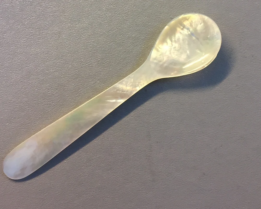 LUXURIOUS & ELEGANT GOLD Mother of Pearl Spoon, Caviar spoon size 8cm from Vietcrafts
