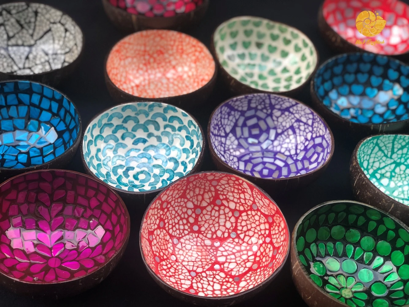 Coconut Shell bowl - HJ CSS 005 C7-ATM Coached by sea shell with heard shape pattern  -Craft making in Vietnam - OEM/ODM