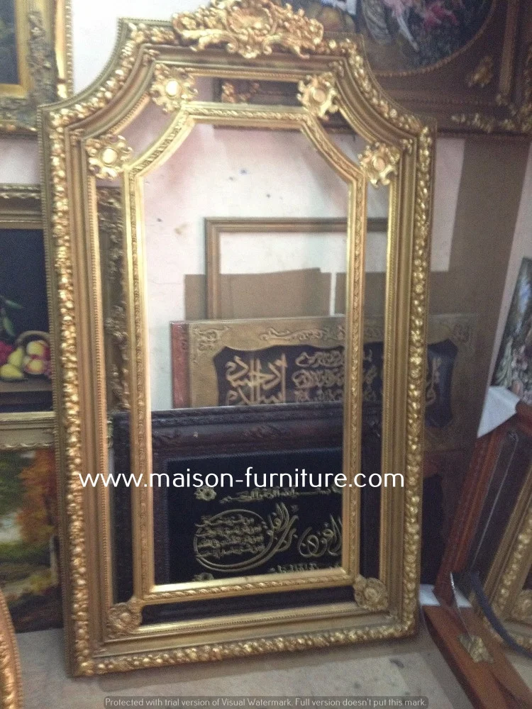 
gold frame mirror 