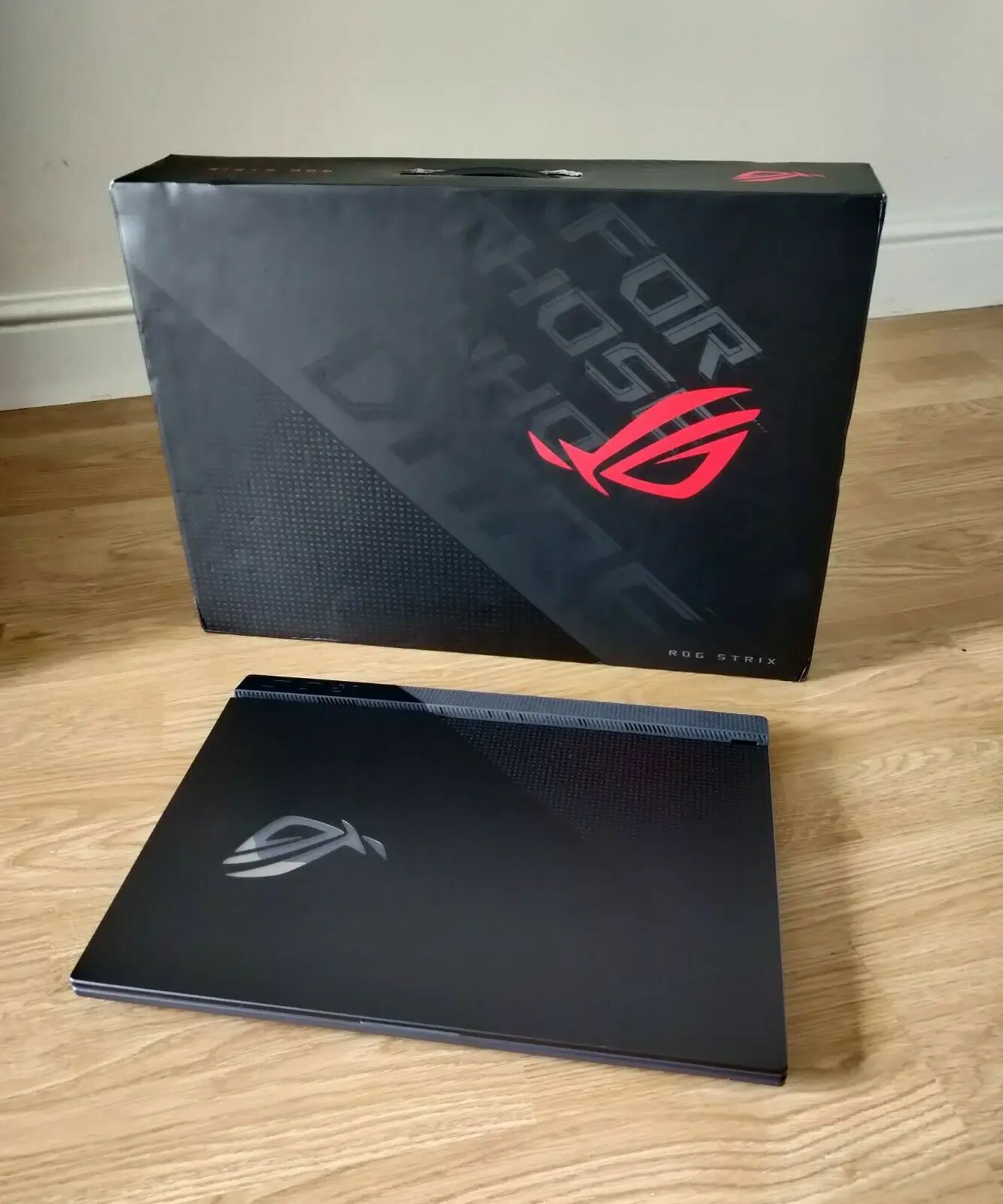 
BRAND NEW ROG Strix G15 Laptop - RTX 3070 - R7 5800H - 16GB - 1TB SSD - 300hz 