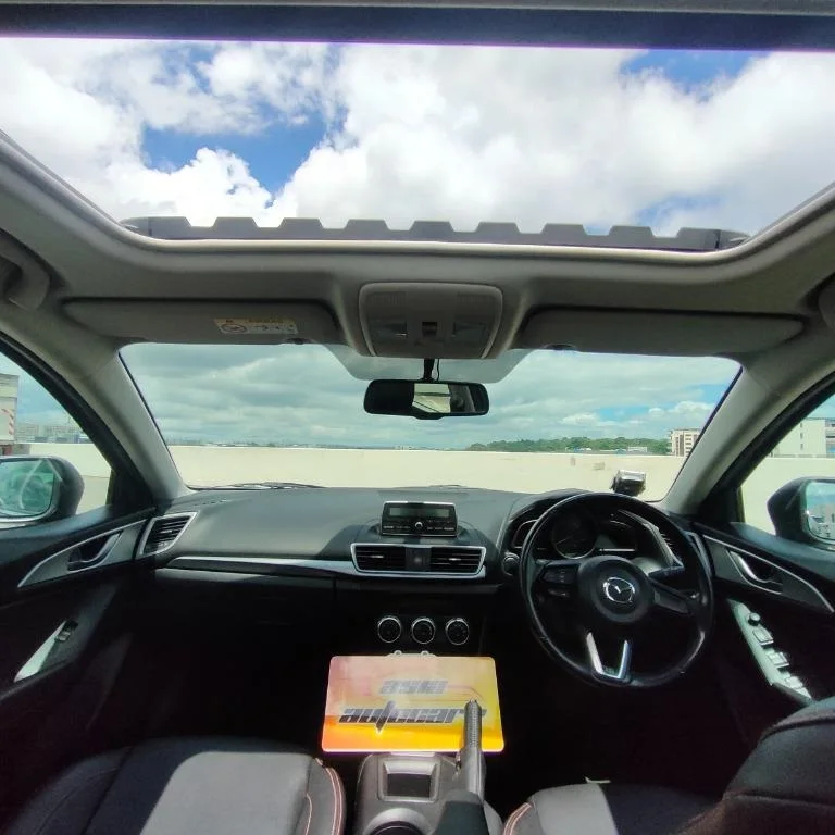  SRS подушки безопасности аудиосистема БЕСКЛЮЧЕВОЙ вход/старт/стоп кожаные сиденья газ/бензин седан автомобиль