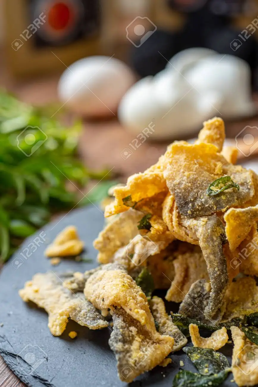 Competitive Price Vietnamese Salted Egg Yolk Fish Skin Cheese Seafood Snack Shrimp Squid Prawn Crackers Seaweed Direct Ms.Esther