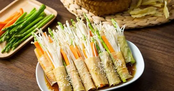 Curd Sheets Tofu Skin Beancurd Sheet Wholesale soybeans oily tofu vegetarian sheet frozen fried tofu skin