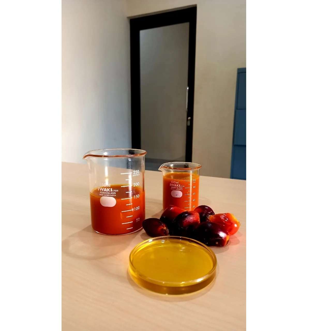 Best Quality Cooking 4.5% max FFA 100% Purity Natural ISPO Certification Crude Palm Oil (CPO) From Indonesia