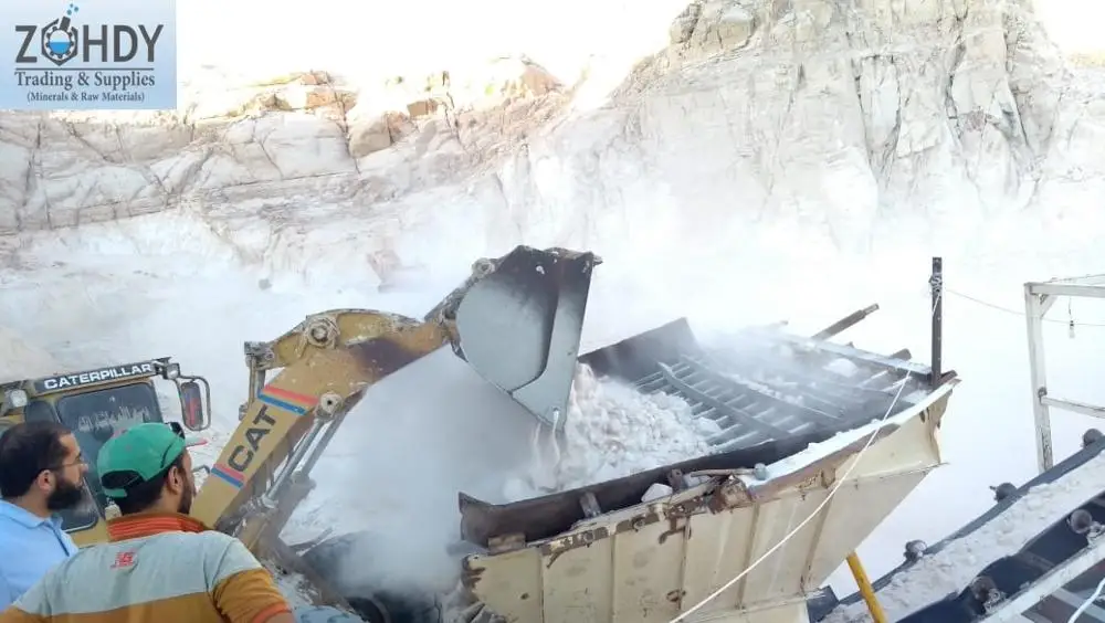 
Egypt Origin Silica Sand Purity 99.7% & Fe2O3 : 0.015-0.035 % Max 