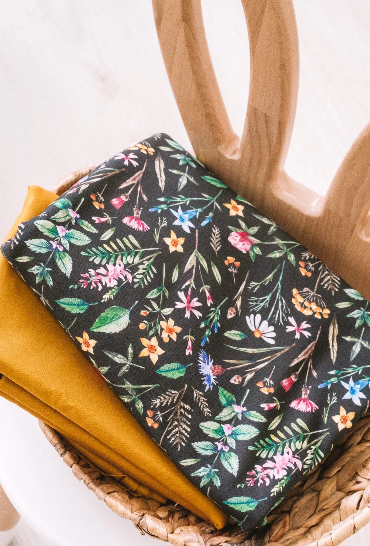 The Highest Quality Wear Resistance Satin Stitch Knitted Sewing Fabric OEM Custom Design Digital Printing