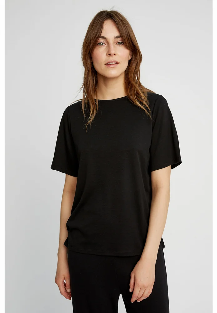 2021 оптом OEM изготовленный на заказ логотип графический принт хлопчатобумажной ткани с вышитыми кружевными узорами черного цвета, большие размеры с круглым вырезом Спортивная мужские для мужчин футболки 2 покупателей