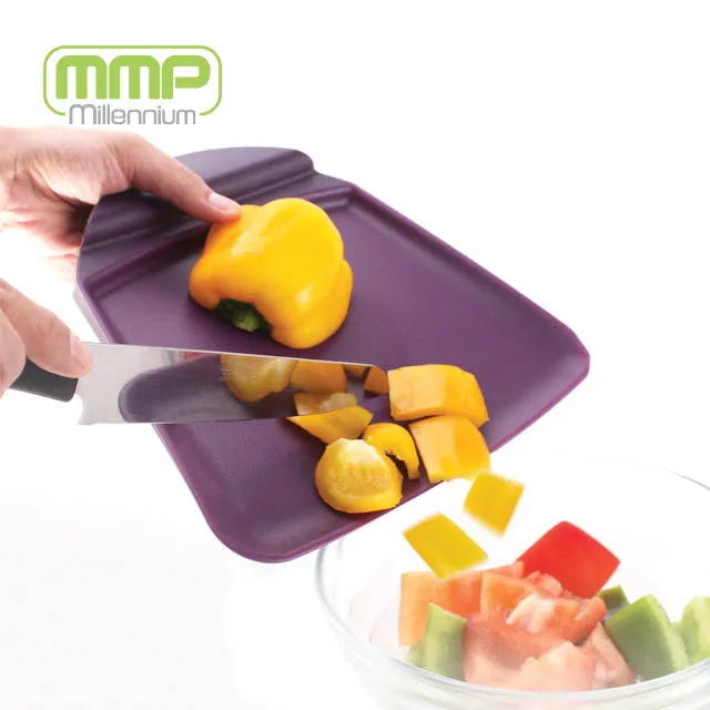 Chop & Scoop Cutting Board mmp recommend kitchen tools gadgets GRS recycle material accessories kitchenware