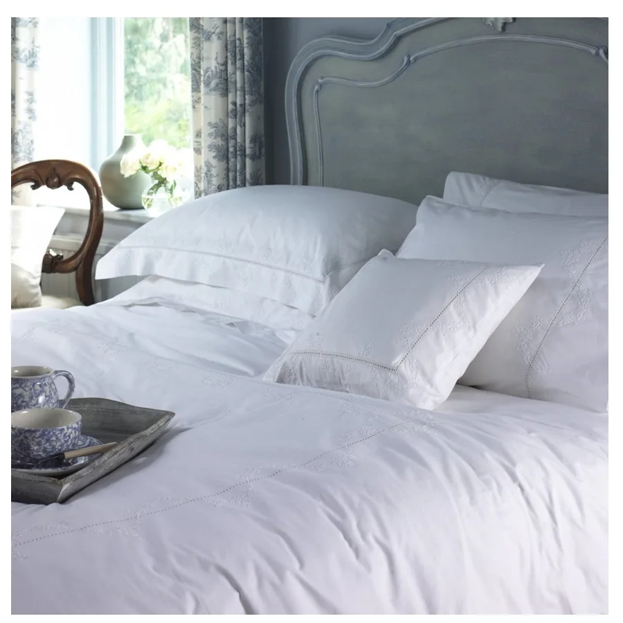 Custom Wholesale Embroidery White Floral Duvet Cover Sets 100%Cotton Hemstitch Bedding Set for Home Hotel Wedding