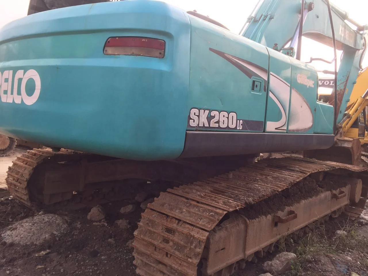 Strongly recommended Kobelco SK260-8 at factory price used excavator Kobelco SK220 SK230 SK260 SK350 SK450 excavators