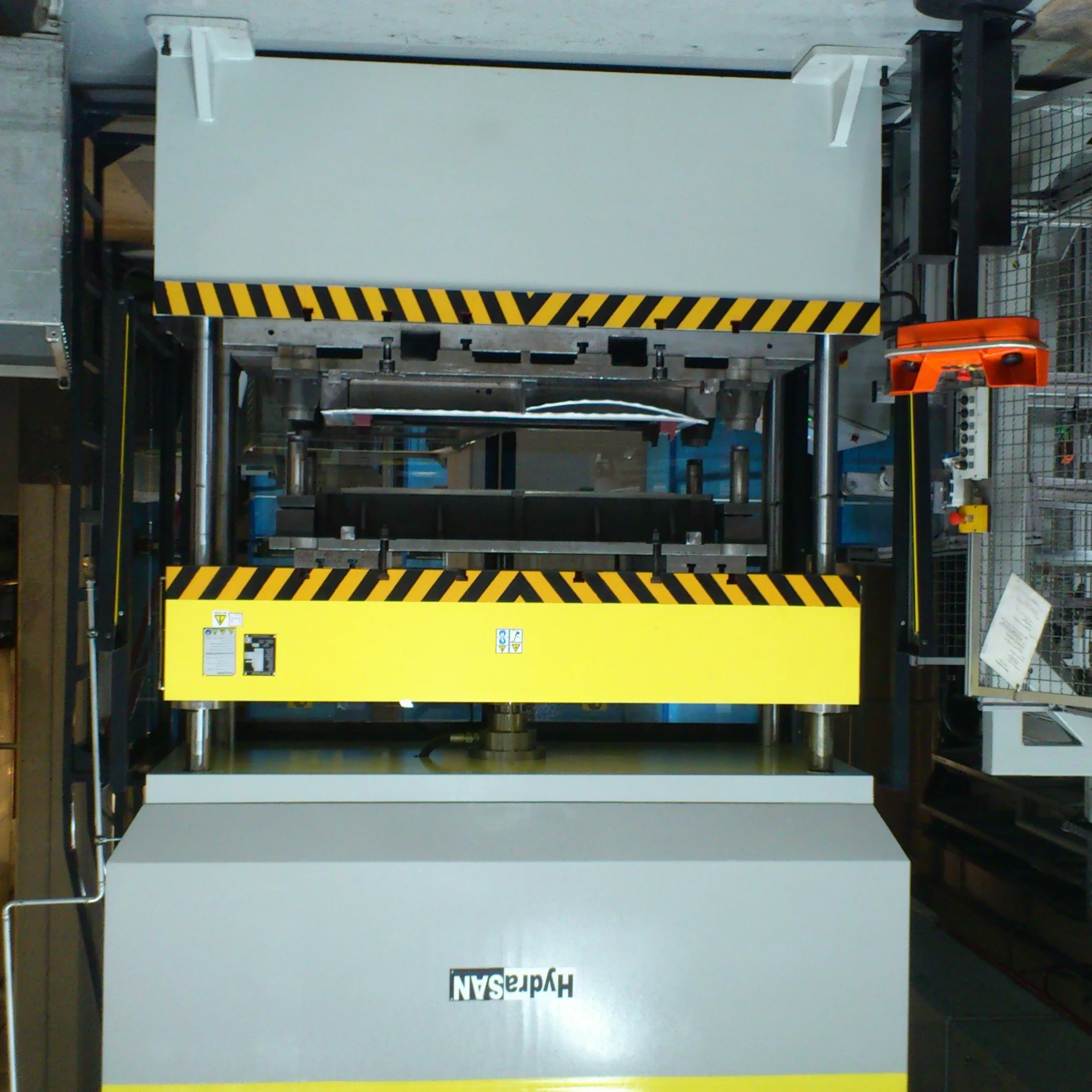 Hydraulic Press With Double Efect DDP640, 100tons