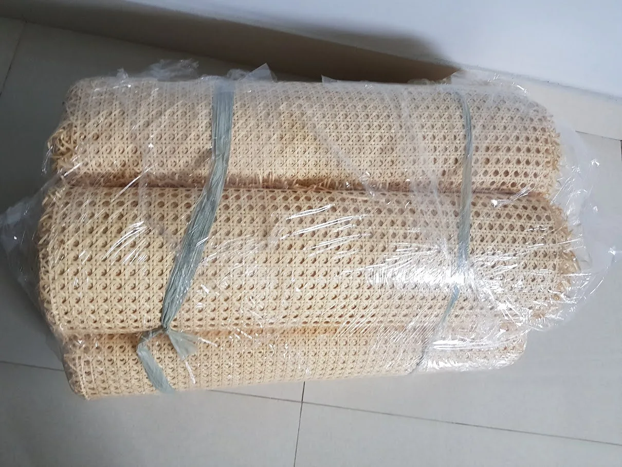 Close knit Rattan Webbing Cane In Bulk/ Herringbone Wicker Rattan Mesh Roll