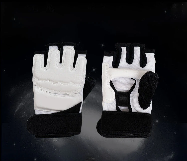 Taekwondo Five-piece Set Helmet Armor Kickboxing Guantes De Boxeo Boxing Glove Capacete Taekwondo Equipment Head Protector Spats