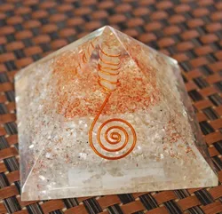 Orgone Pyramid Clear Crystal stone Red Carnelian And crystal quartz Pyramid With Tree Of Life Symbol pyramid for Reiki Healing