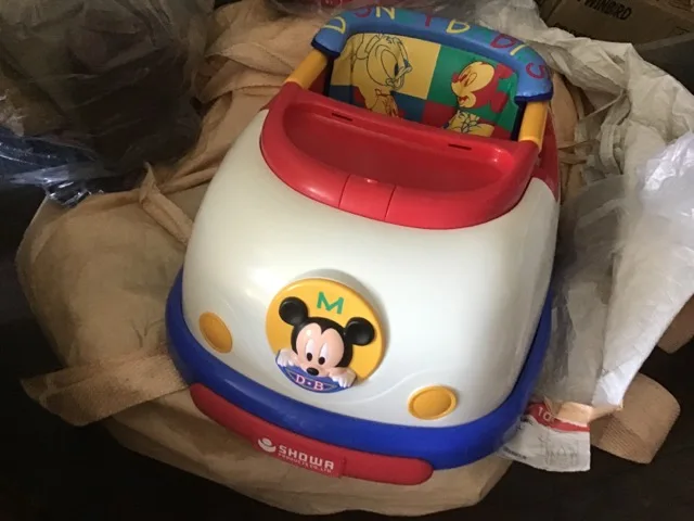 Used baby goods, strollers, car seat, chair, gadgets from Japan