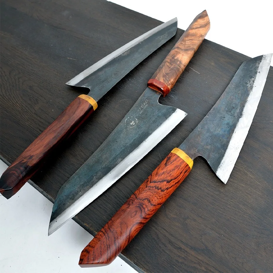 Carbon steel Japanese hammered handmade chef knife kitchen knife