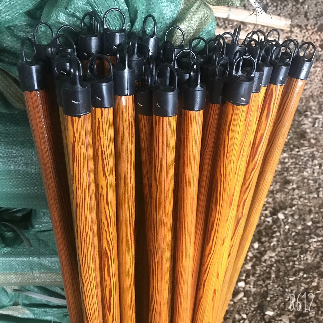 Good quality and super quantity wooden broom/ wooden sticks/ mop sticks in Vietnam wooden broom handle broom stick