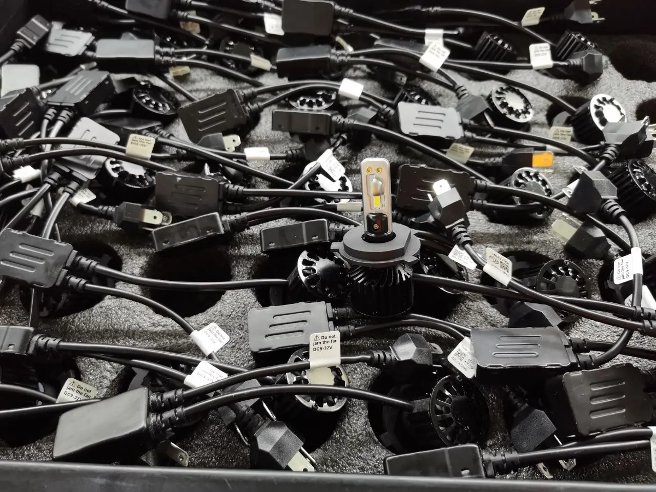 
H4 LED 9000LM 90W GL71 headlight bulbs the brightest led headlight Led Headlamp for car C321 