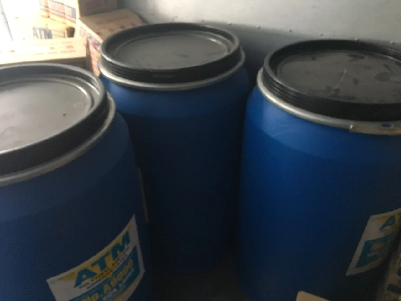  Поливинилацетатный клей латекс (PVac) ATM no 9000 используемый на бумажной упаковке и работах по дереву 200 кг/бочка