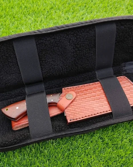 Мясница ручной работы из дамасской стали с деревянной ручкой