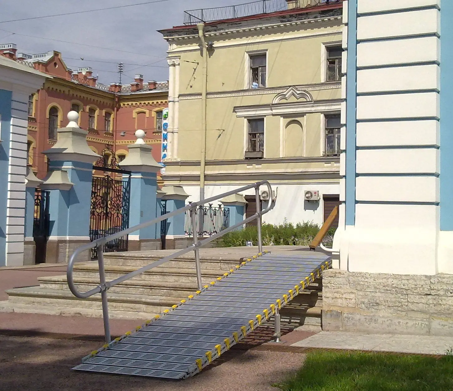 Roll-A-Ramp Modular Ramp System 36 Inch Wide Two Sides Handrail Straight-End