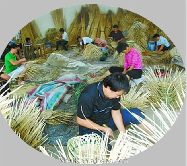 China Factory Natural Wood Clip Picnic Basket