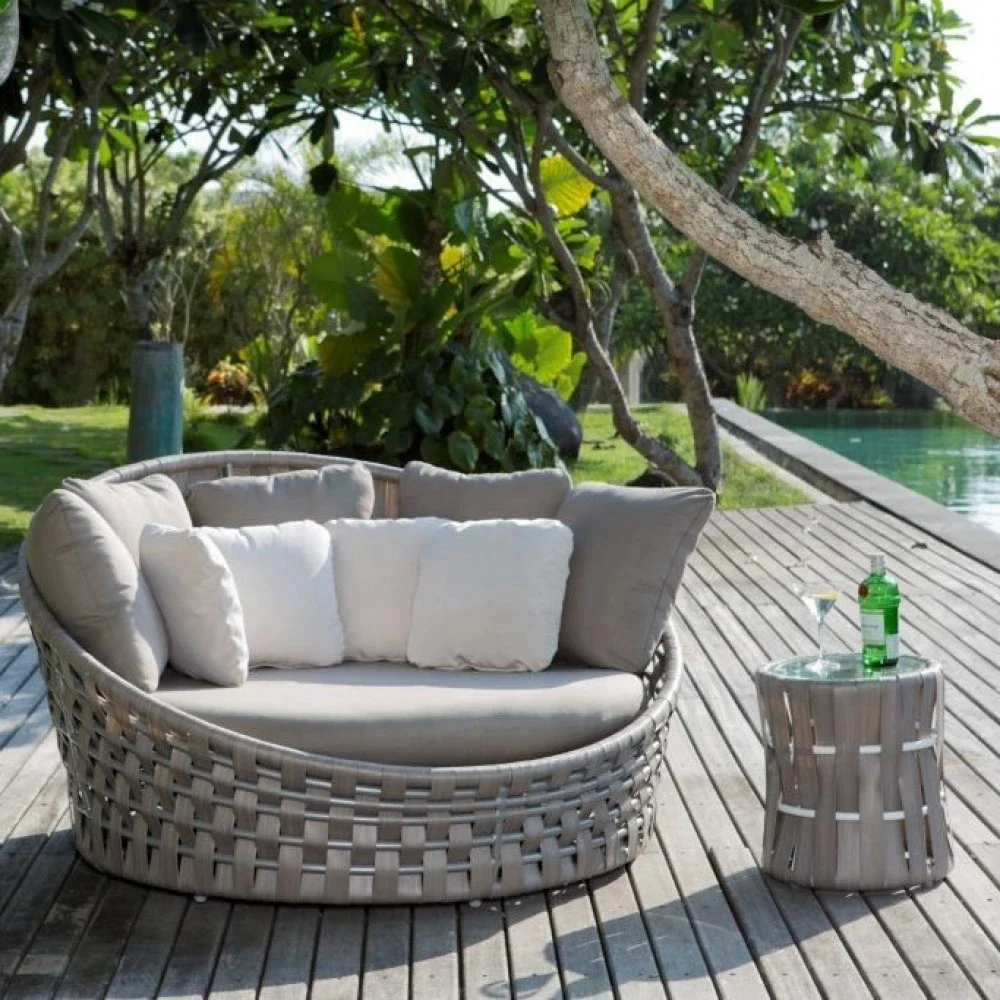 Полиротанговая садовая мебель