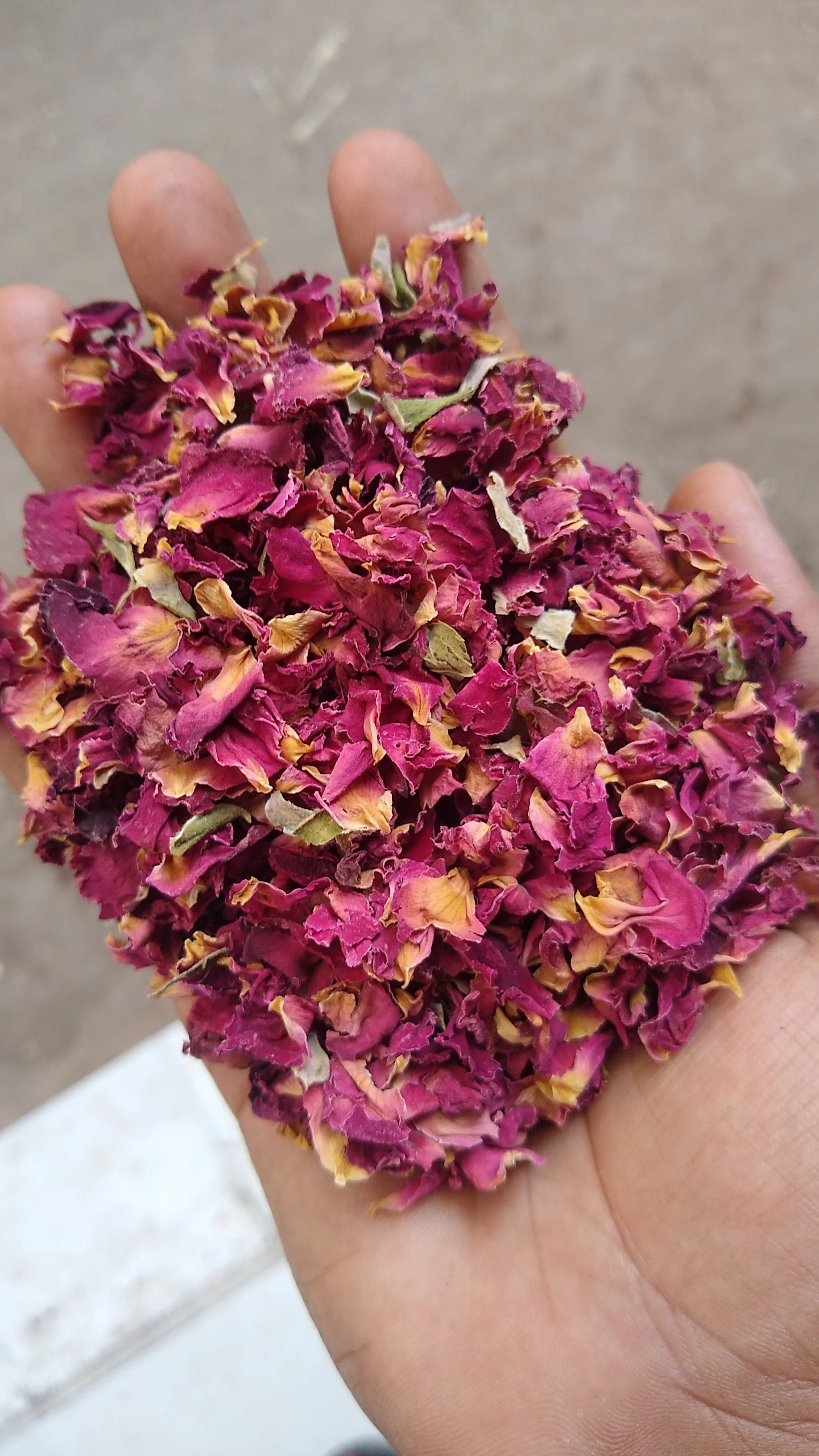 Dry Red Rose Petals / Dried Rose Petals / Rose Petals