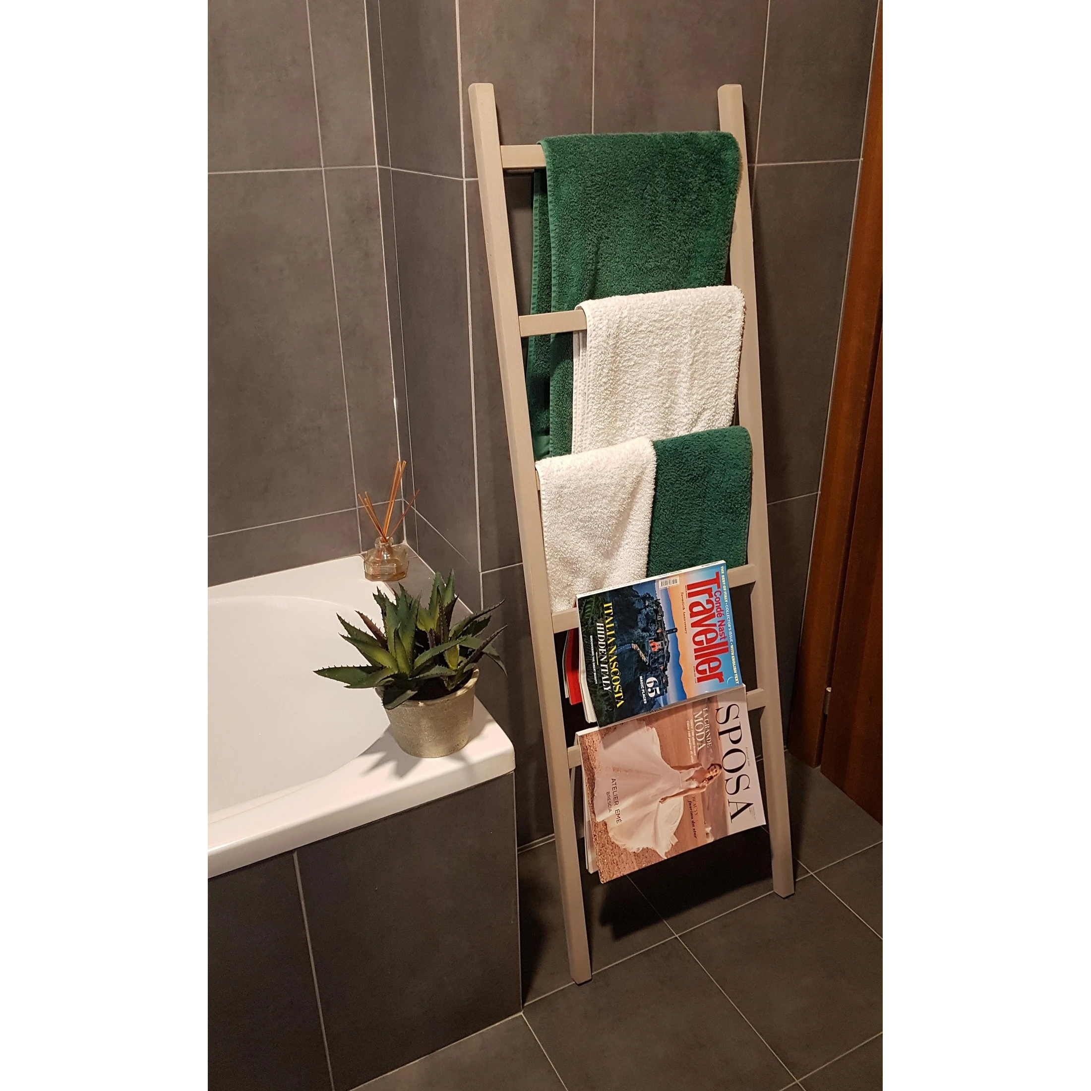 Italian quality towel holder ladder in solid beech wood walnut color with 5 rungs free standing for bathroom and bedroom