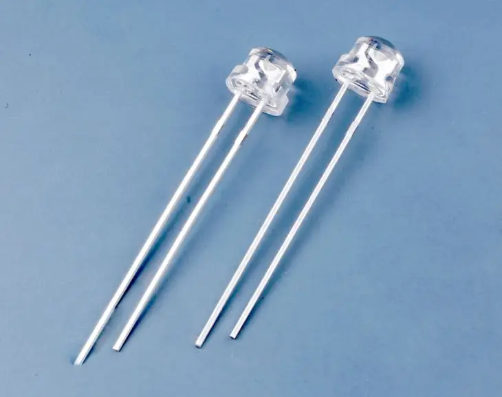 Dip 3.2-3.4V 20mA LED Clear White Straw Hat 5Mm LED Diode