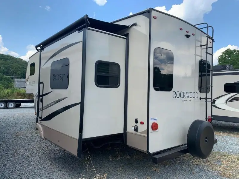 2019 ROCKWOOD ULTRA LITE 2650WS камеры на пятое
