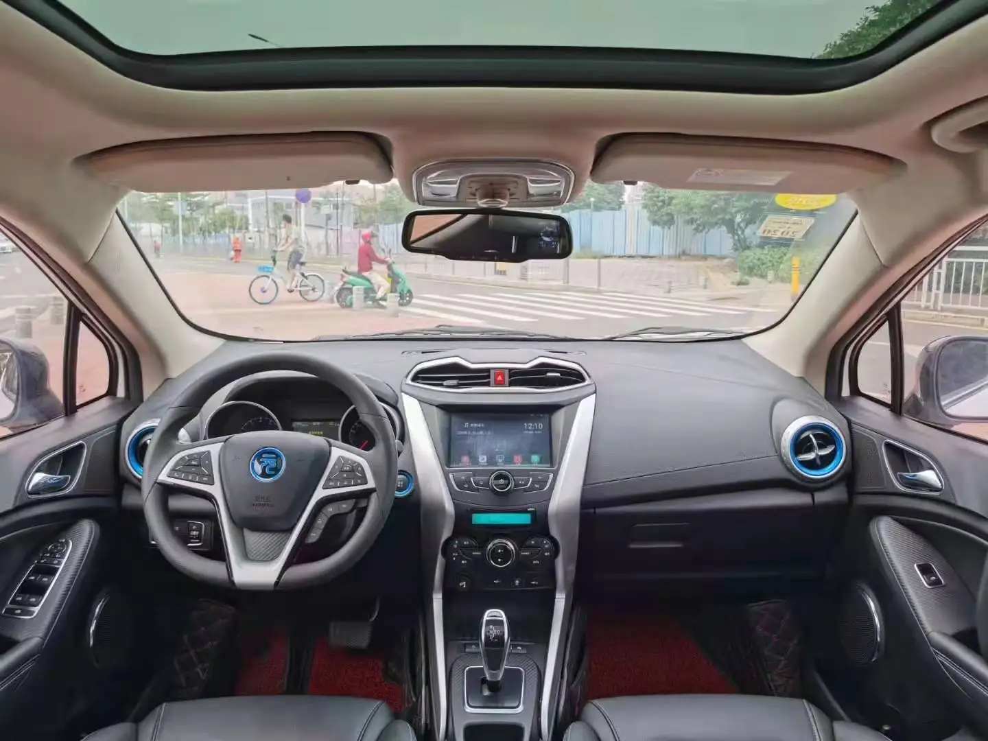  B.Y.D Yuan(S1) 535 новогодний автомобиль 2020 года дальность NEDC 410 км. Аккумулятор NCM
