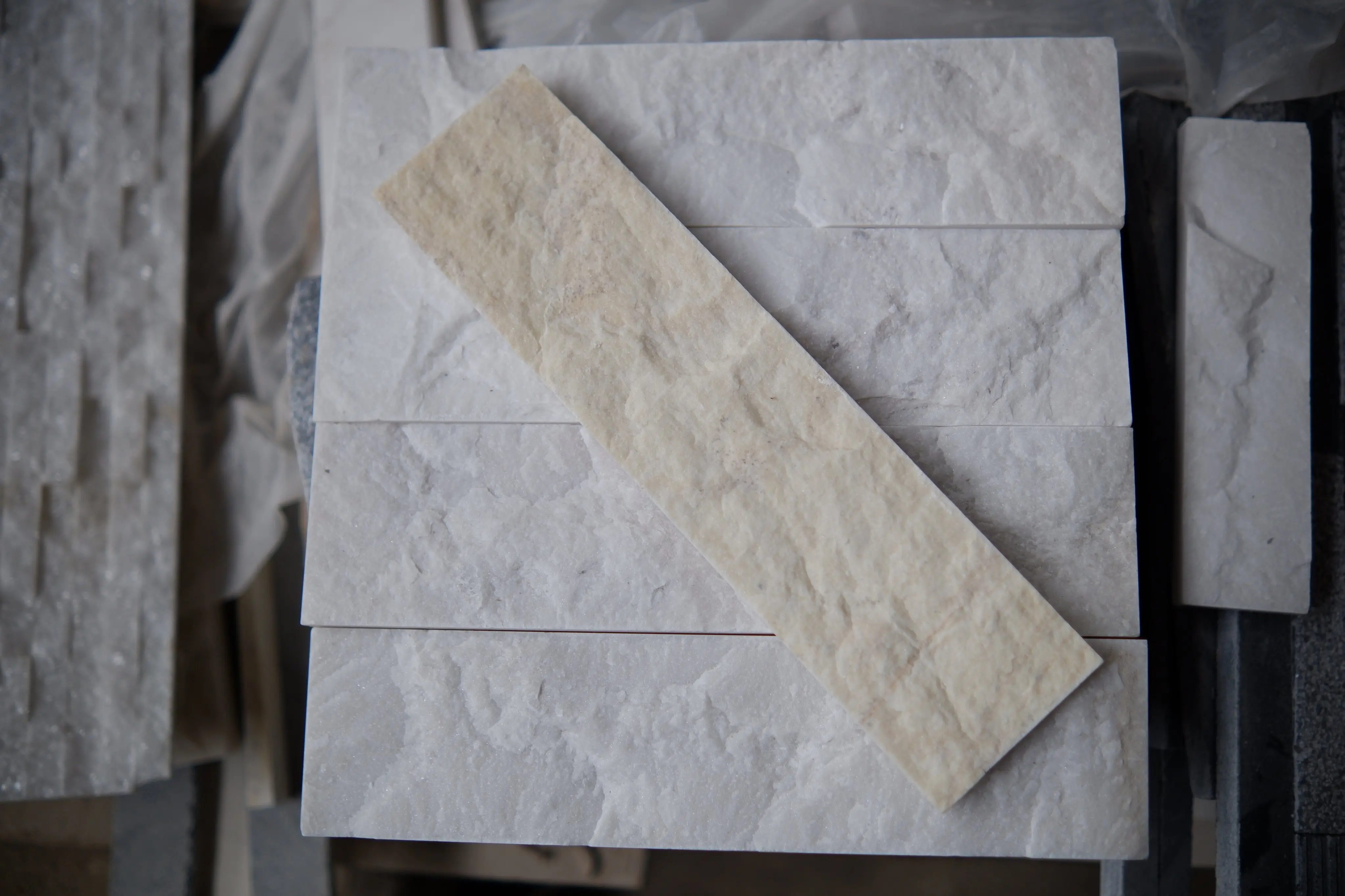 Split Face LimeStone Interior Exterior Wall Clapping Limestone